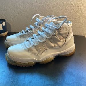 Jordan 11 Anniversary all white
